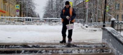 Власти Петрозаводска принимают жалобы на некачественную уборку пешеходных дорожек
