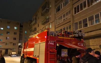 Из горящей квартиры в Кальтино спасли одного человека