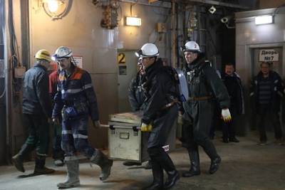 Около 200 горняков эвакуированы из шахты в Кузбассе из-за пожара