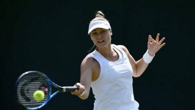 Звонарёва уступила Свитолиной во втором круге турнира WTA в Абу-Даби