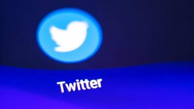 Twitter начал блокировать аккаунты сторонников Трампа