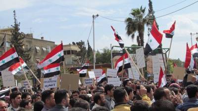 Сирийцы вышли на митинг против присутствия боевиков на севере Хасаки