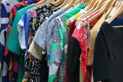 В Волгоградской области запретили торговать одеждой без маркировки