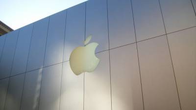 Руководство Apple грозится удалить Parler из App Store после штурма Капитолия