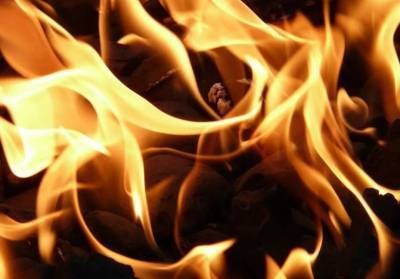 Семь человек погибли при пожаре в частом доме в Тюменской области