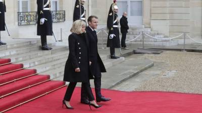 Французские СМИ рассказали о состоянии здоровья жены Макрона
