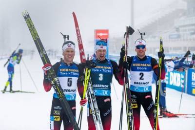 Норвежские биатлонисты выиграли гонку преследования на этапе КМ в Оберхофе