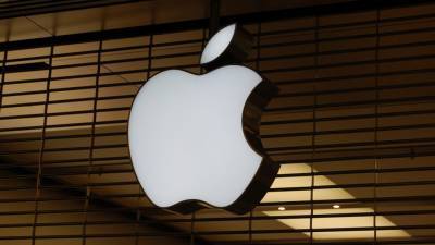 Компания Apple грозится блокировкой Parler из-за захвата Капитолия США