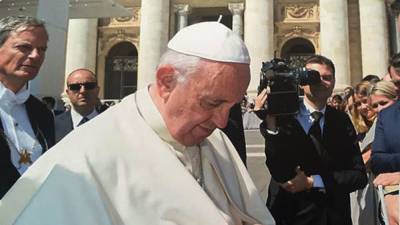 Папа Римский заявил о долге каждого сделать прививку от коронавируса