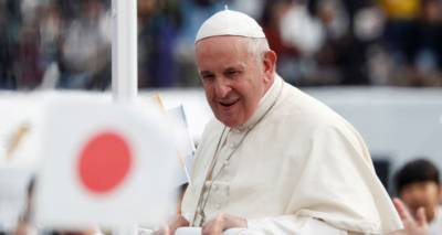 Папа Римский заявил, что сделает прививку от COVID-19 на следующей неделе