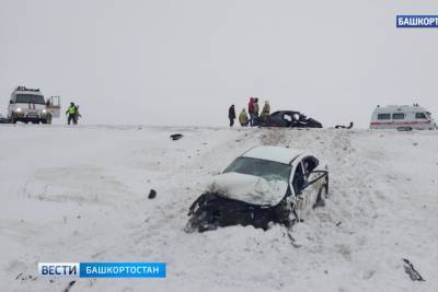 В страшной аварии в Башкирии погибли двое детей, еще три ребенка пострадали