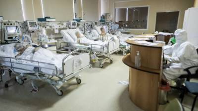 Более трети больных COVID-19 украинцев находятся в тяжелом состоянии