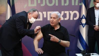 Нетаниягу пообещал: вакцинация населения за 2 месяца