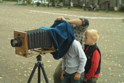 Цианотипию и съемки на пленку попробовали жители Александровска-Сахалинского с фотомастерской "Лист"