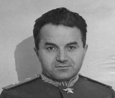 «Присвоил золотой запас Маньчжурии»: за что Сталин казнил маршала Худякова