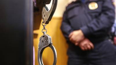 После масштабных обысков в Петербурге арестовали бывшего оперативника