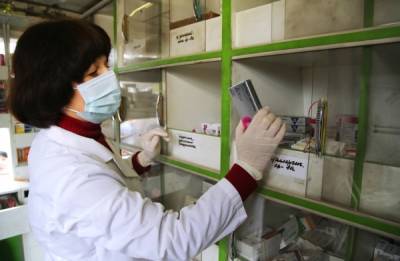 Спрос на лекарства от простуды в России вырос из-за холодного сентября