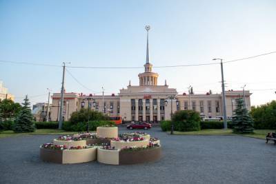 Рядом с железнодорожным вокзалом в Петрозаводске построят парковку