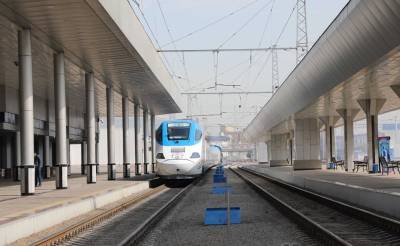 В Узбекистан доставлен еще один высокоскоростной поезд "Афросиаб"