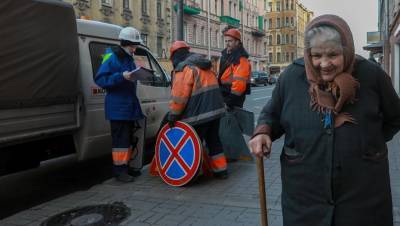 Пенсионерам в Петербурге работодатель готов платить почти 150 тыс. рублей