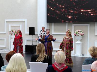 День пожилых людей отметили концертом в Южно-Сахалинске