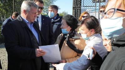Жители Таганрога завалили жалобами губернатора Голубева на разбитые дороги и мусор