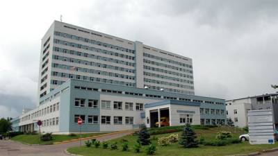 Даугавпилсская больница не планирует увольнять непривитых медиков