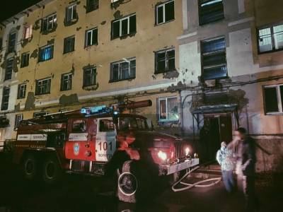 В Воркуте пожарные спасли пять человек, в том числе двух детей - komiinform.ru - респ. Коми - Воркута