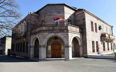 Карабах автономии не ищет: Степанакерт предложил Баку «переговоры на равных»