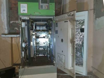 В Черкасской области ограбили банкомат, разобрав стену – полиция