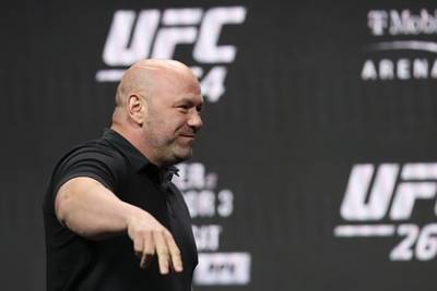 Глава UFC разразился тирадой после вопроса о гонорарах бойцов