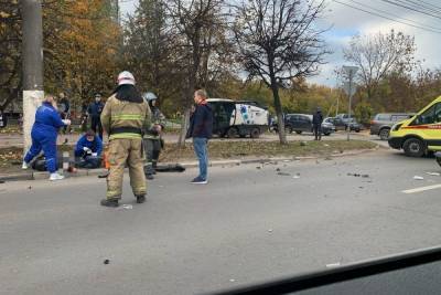 Появились подробности аварии в центре Твери, в которой погиб мотоциклист