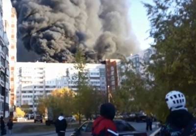 После пожара на крыше тюменской многоэтажки жителям пообещали компенсировать ущерб