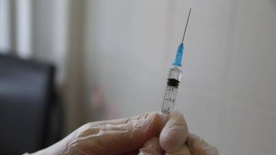 Российские ученые работают над созданием вакцины от COVID-19 и гриппа