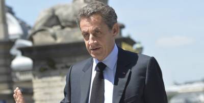 Саркози приговорили к году тюрьмы