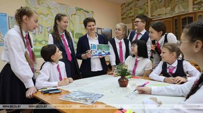 Белстат: в школах Беларуси трудятся более 111 тыс. учителей, 86,5% из них составляют женщины