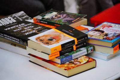 «Живая книга» и «В мире ученых»: воронежские НКО стали победителями федерального конкурса