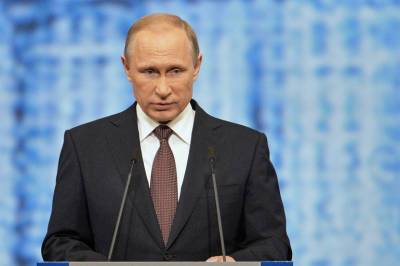 Путин дал поручения по развития петербургского транспортного узла