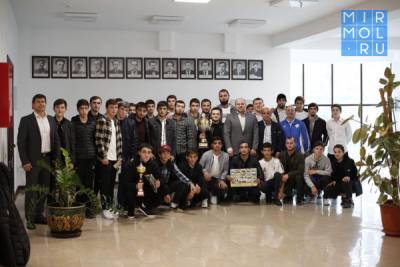Дагестанских футболистов чествовали в Минспорта региона