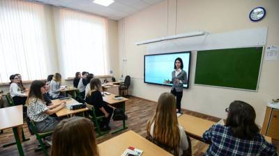 В Общероссийском профсоюзе образования рассказали о подарках ко Дню учителя