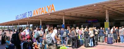 Два авиарейса с гражданами России задержаны в турецкой Анталье