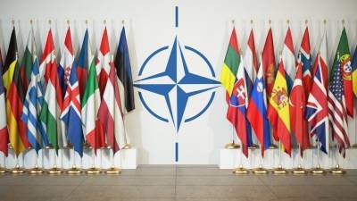 Обещать — не значит жениться: Почему НАТО никогда не держит слово и «кидает» партнеров