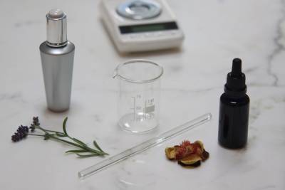 Эксперт рассказала, что цены на парфюмерию могут вырасти