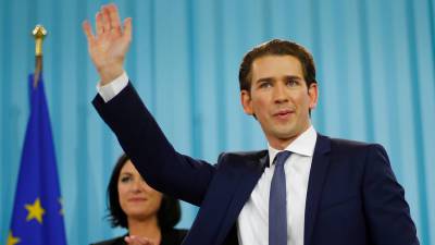 На фоне обвинений в коррупции канцлер Австрии идет в отставку