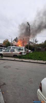 Два человека пострадали при пожаре на улице Пограничной в Южно-Сахалинске