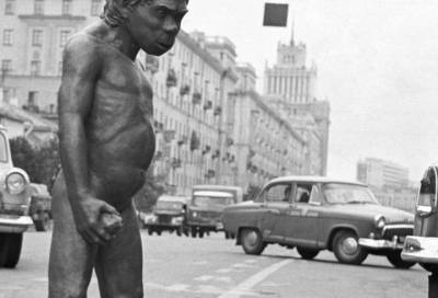 Фотографию «мальчика-неандертальца» на Садовом кольце россияне обсуждают в сети