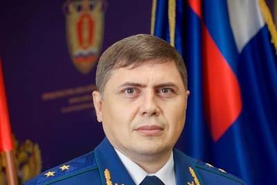 Ситуацию с обнаружением масляных пятен в Енисее взял под контроль главный прокурор Красноярского края