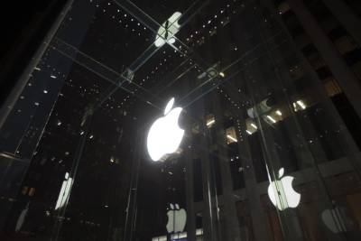 Посетитель магазина Apple ударил ножом охранника в ответ на требование надеть маску