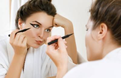7 типичных ошибок в макияже: вот почему иногда получается не красиво!