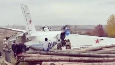 В МЧС заявили об извлечении 11 погибших из упавшего в Татарстане L-410